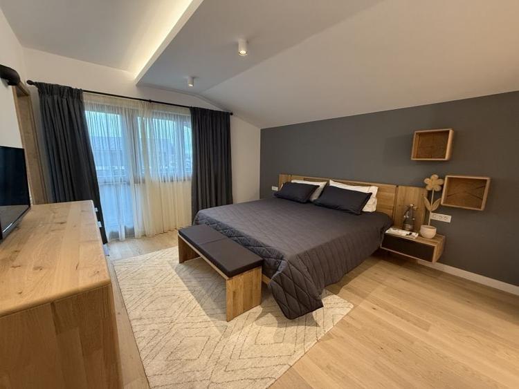 Casă cu 5 camere cu Teren 600 Mp în Râșnov