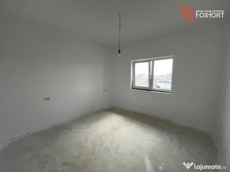 Casă cu 3 camere cu Teren 640 Mp în Moșnița Nouă