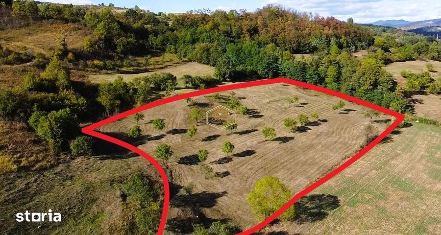 Teren de 8500 mp, în Orașul Vechi