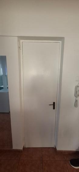 Apartament cu 3 camere decomandat în Bucur Obor