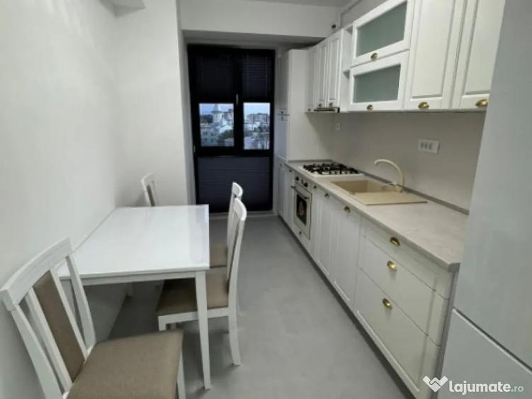 Apartament cu 2 camere decomandat în Inel II