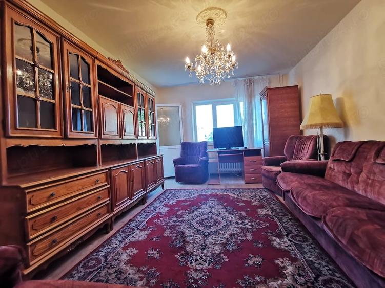 Apartament cu 2 camere decomandat în 1 Mai