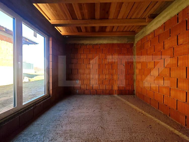Casă individuală cu 4 camere cu Teren 650 Mp în Paleu