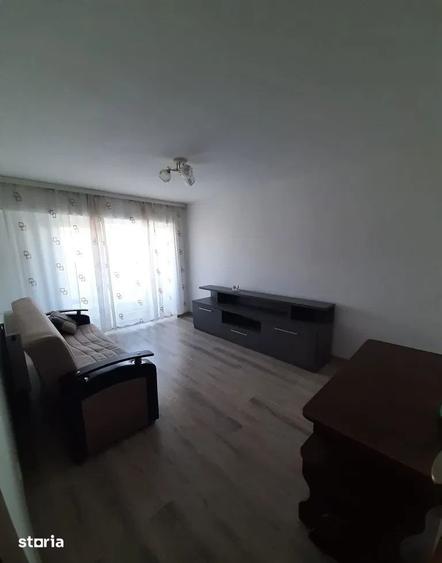 Apartament cu 2 camere decomandat în Holboca