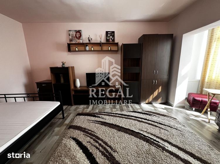 Apartament cu 2 camere semidecomandat în Central