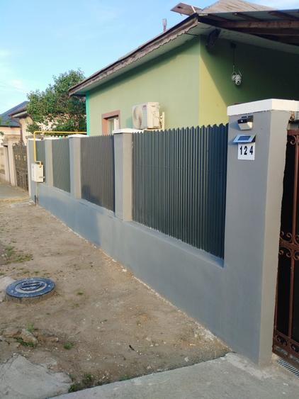 Casă cu 3 camere în Ișalnița