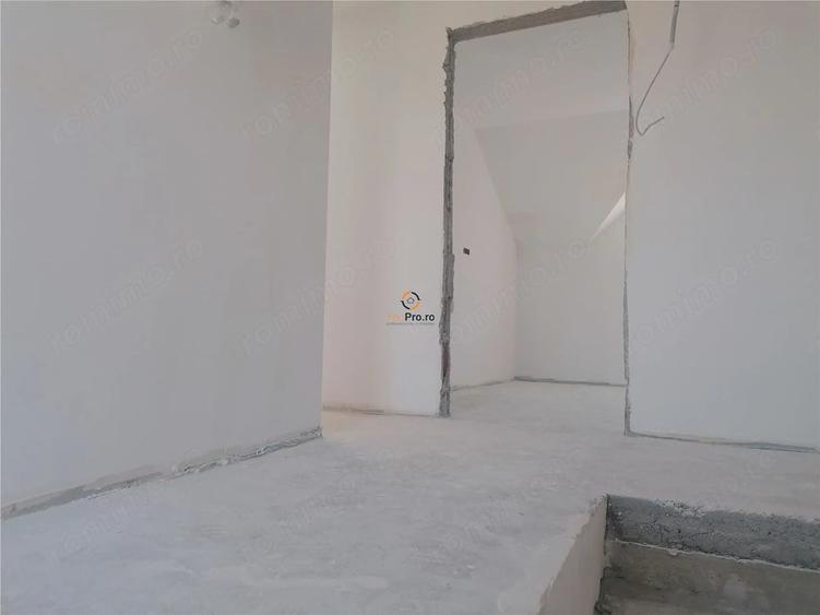 Casă cu Teren 200 Mp în Central