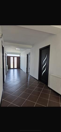 Casă cu 4 camere cu Teren 500 Mp în Costi