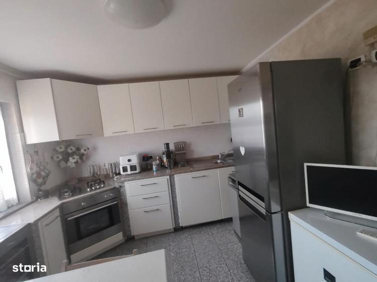Apartament cu 3 camere în Gară