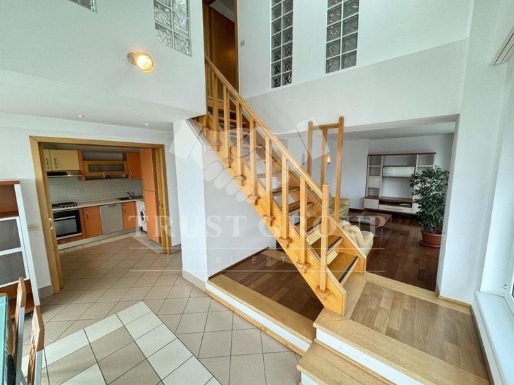 Penthouse cu 3 camere, mobilat în Clucerului