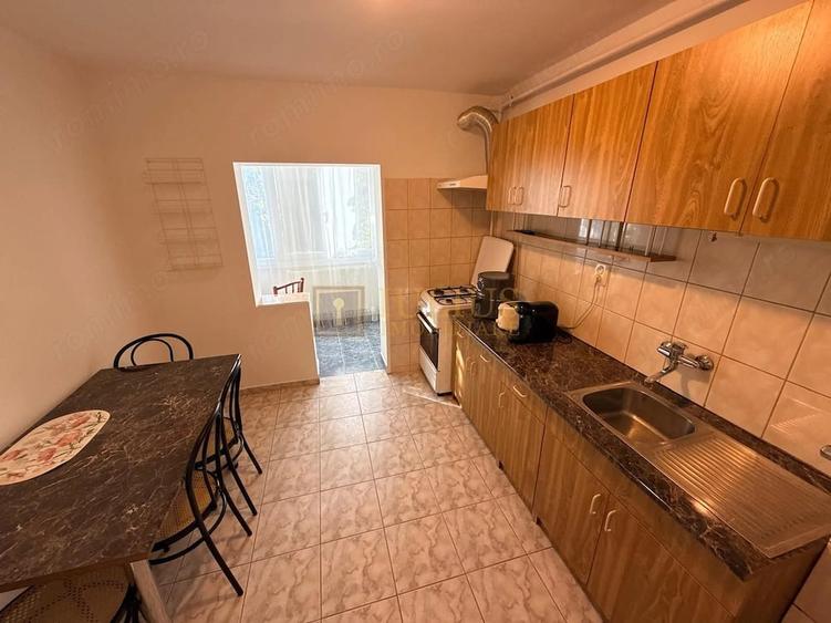 Apartament cu 2 camere decomandat în Soarelui