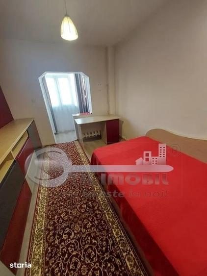 Apartament cu 3 camere decomandat în Dacia