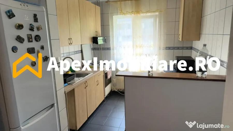 Apartament cu 2 camere decomandat în Central