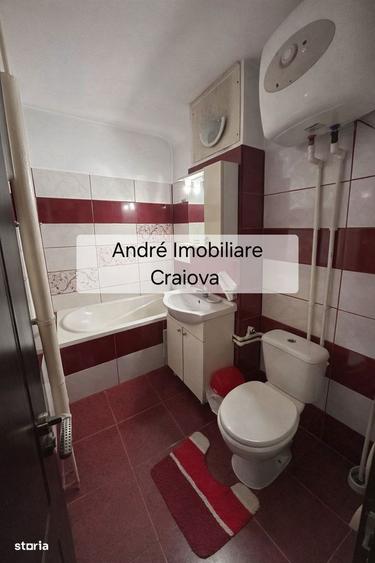 Garsonieră decomandată în Calea București
