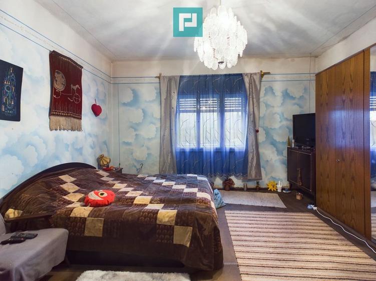 Casă cu 5 camere cu Teren 4320 Mp în Lalașinț