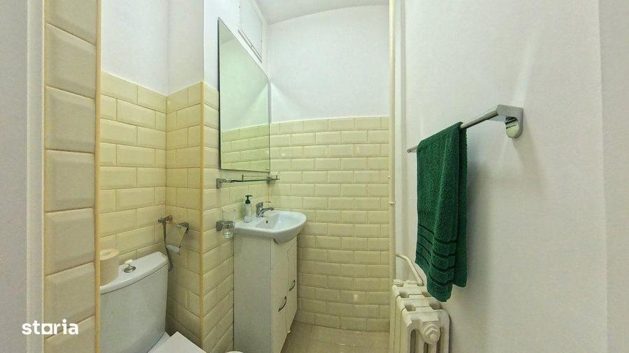 Apartament cu 3 camere decomandat în Berceni