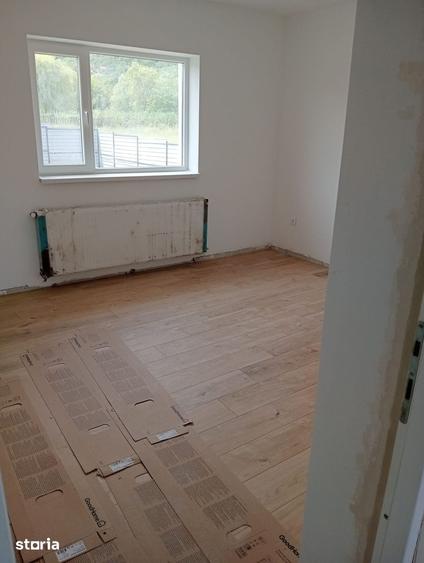 Casă cu 3 camere cu Teren 600 Mp în Central