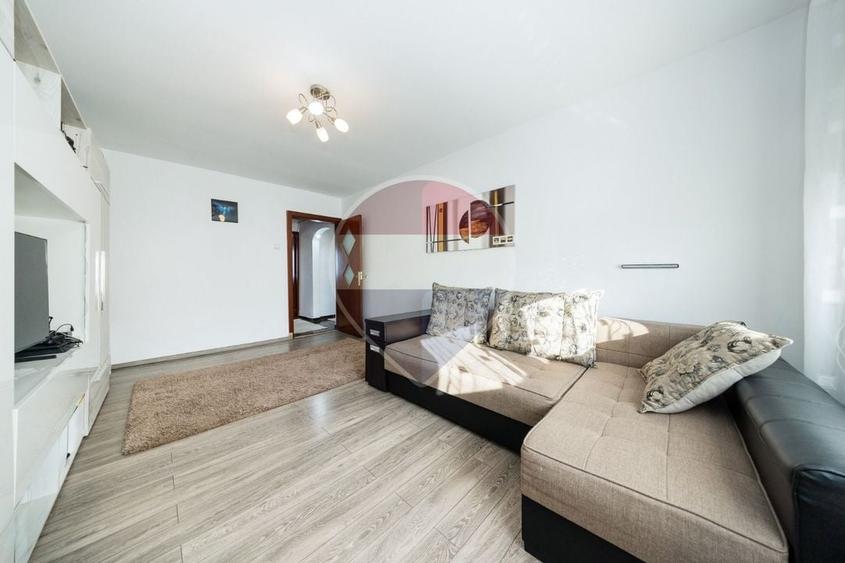 Apartament 2 camere, decomandat,boxa si loc de parcare! - 10