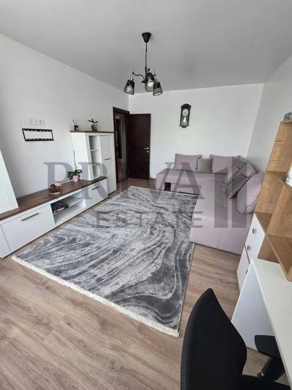 Apartament cu 3 camere decomandat, mobilat în Girocului