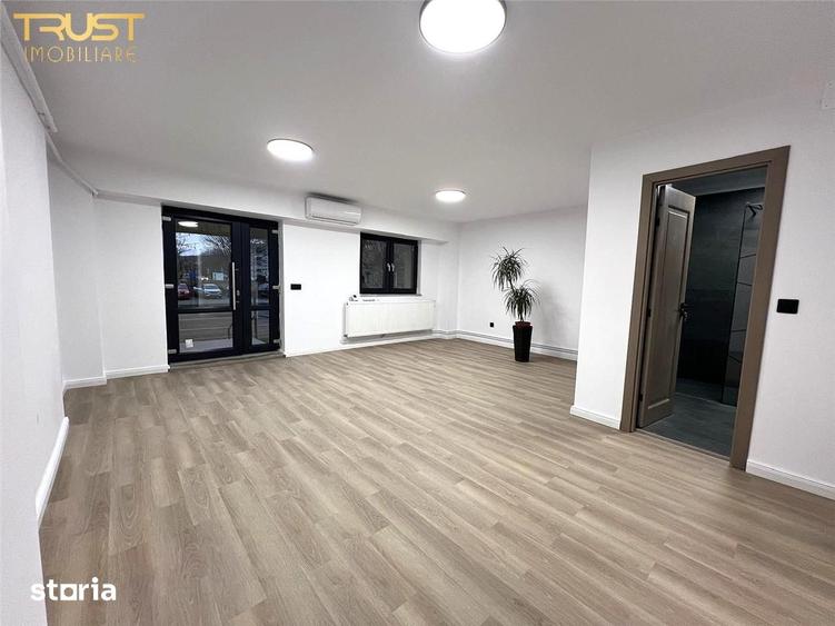 Spațiu comercial, de 74 mp, în Decebal