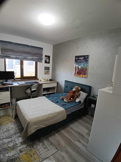 Casă cu 4 camere cu Teren 250 Mp în Central