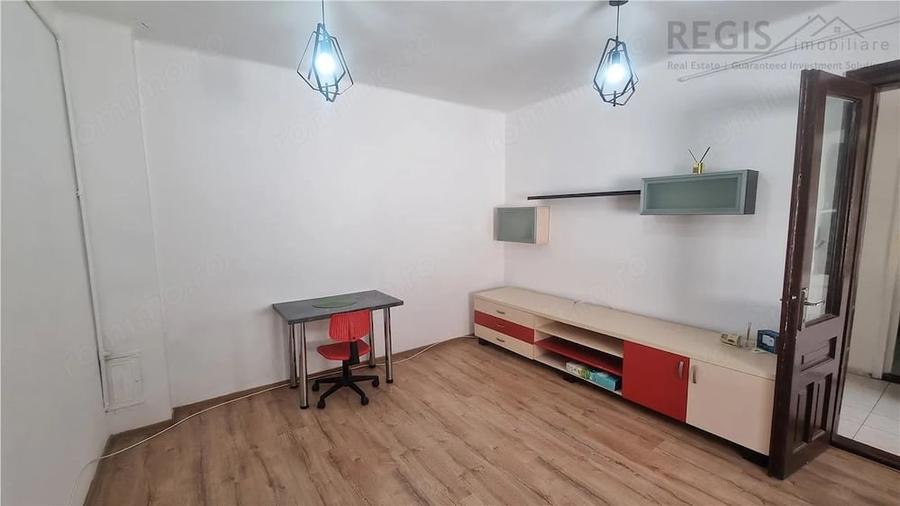 Casă cu 4 camere cu Teren 300 Mp în Bartolomeu