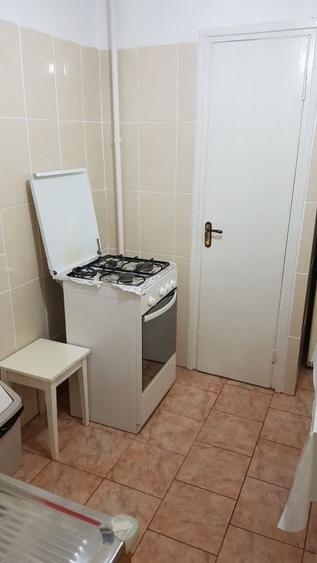 Apartament cu 2 camere decomandat în Eroii Revoluției