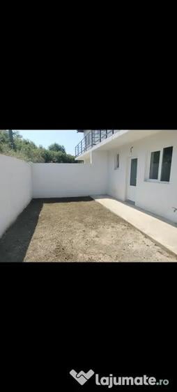 Casă cu 3 camere în Vișani