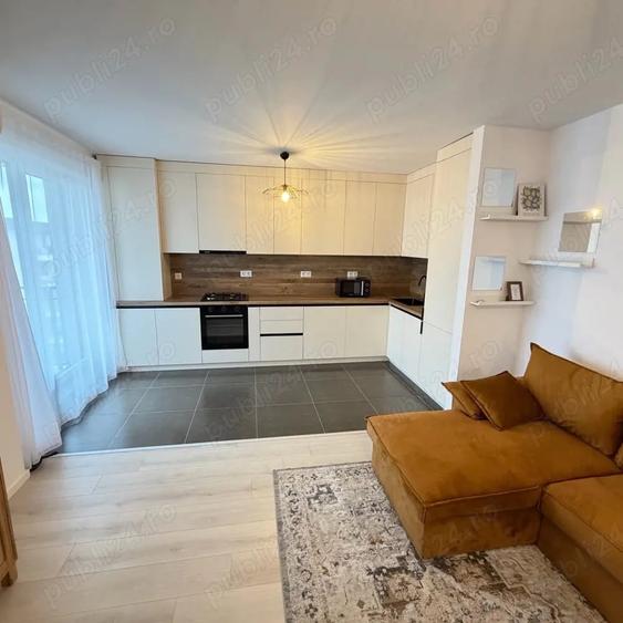 Apartament cu 2 camere decomandat în Central