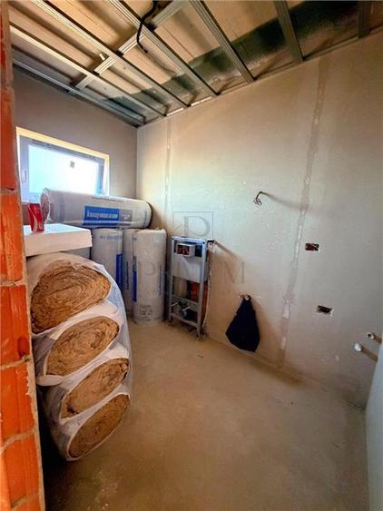 Duplex cu 3 camere cu Canalizare în Moșnița Nouă