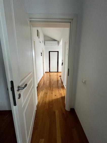 Casă cu 4 camere în Afumați