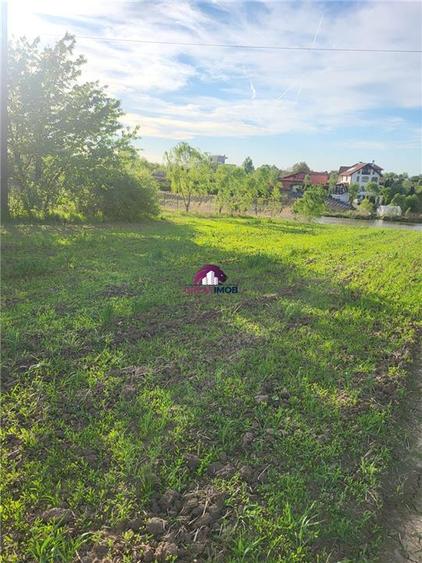 Teren intravilan de 5600 mp, în Ciofliceni