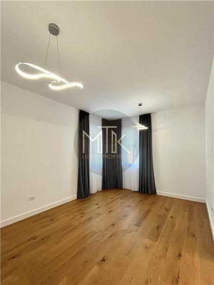 Duplex cu 6 camere cu Piscina în Pipera