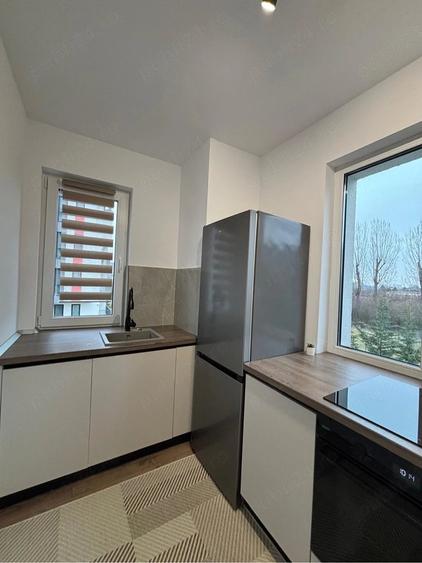 Apartament cu 2 camere semidecomandat în Florești