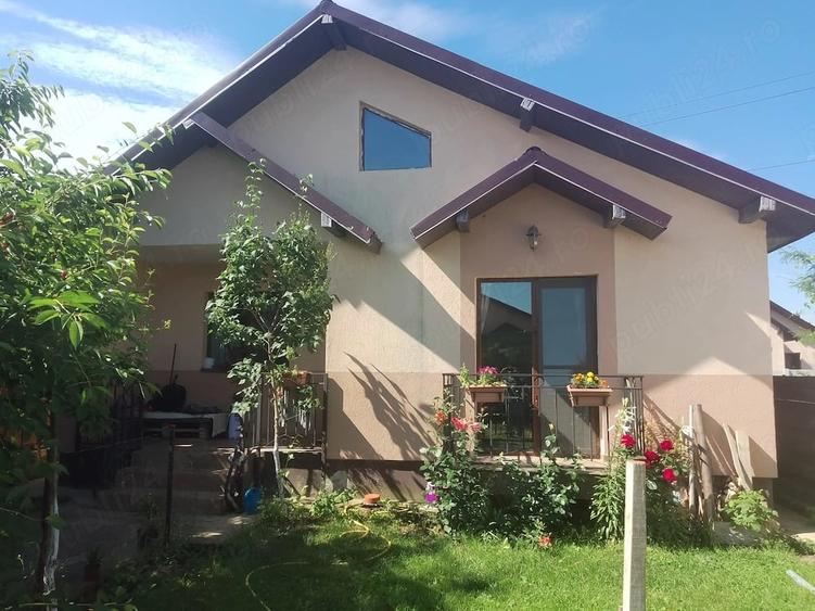 Casă cu Teren 300 Mp în Malu Mare