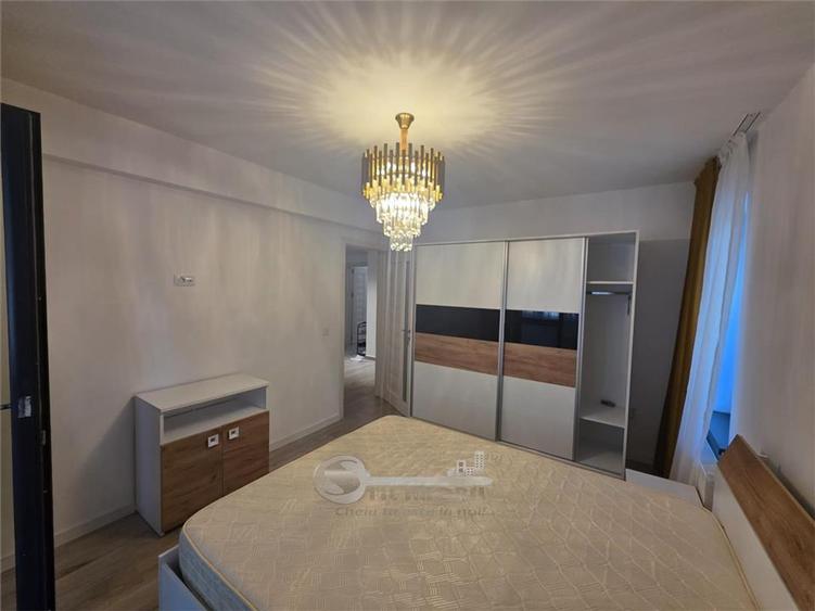 Apartament cu 3 camere decomandat, mobilat în Bucium