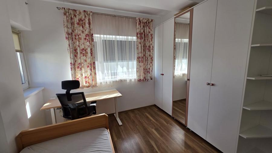 Apartament cu 3 camere decomandat, mobilat în Braytim