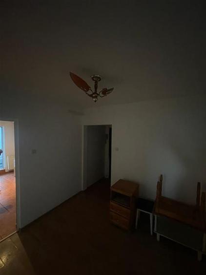 Apartament 3 camere Dacia - Decomandat - 10