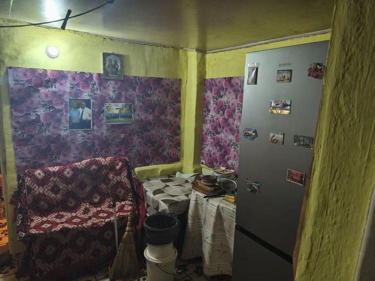 Casă cu 4 camere în Ologeni