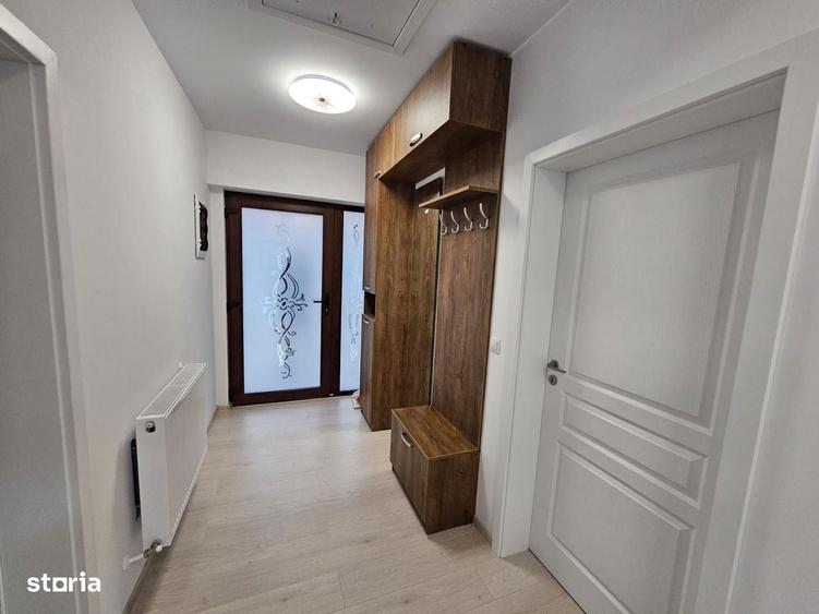 Casă cu 3 camere în Breazu