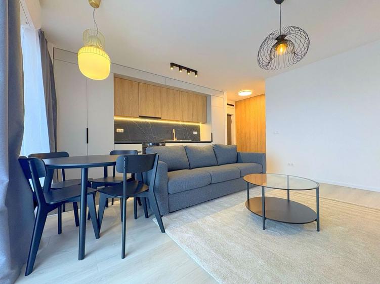 Apartament cu 3 camere decomandat, mobilat în Lipovei
