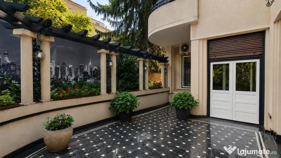 Apartament cu 6 camere semidecomandat în Dorobanți