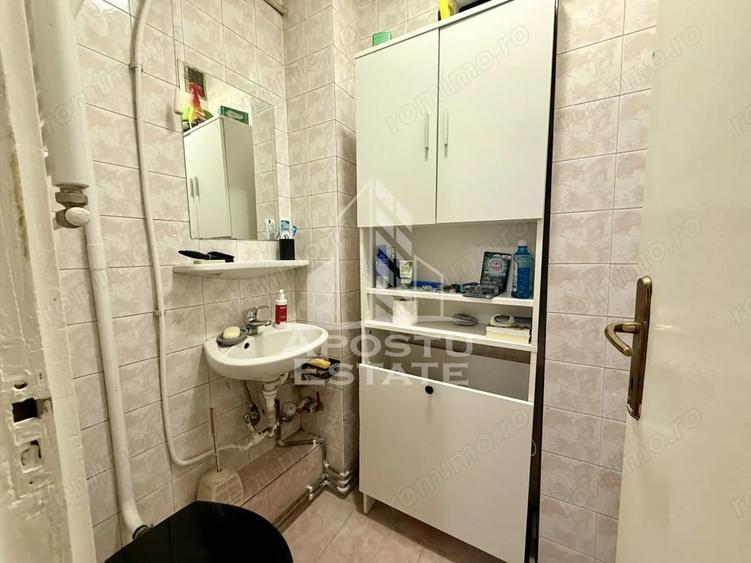 Apartament cu 3 camere semidecomandat în Olimpia-Stadion