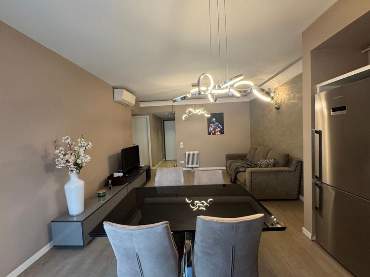 Apartament cu 2 camere decomandat, mobilat în Herăstrău