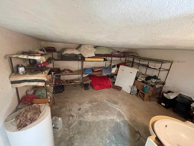 Casă cu 4 camere în Forău