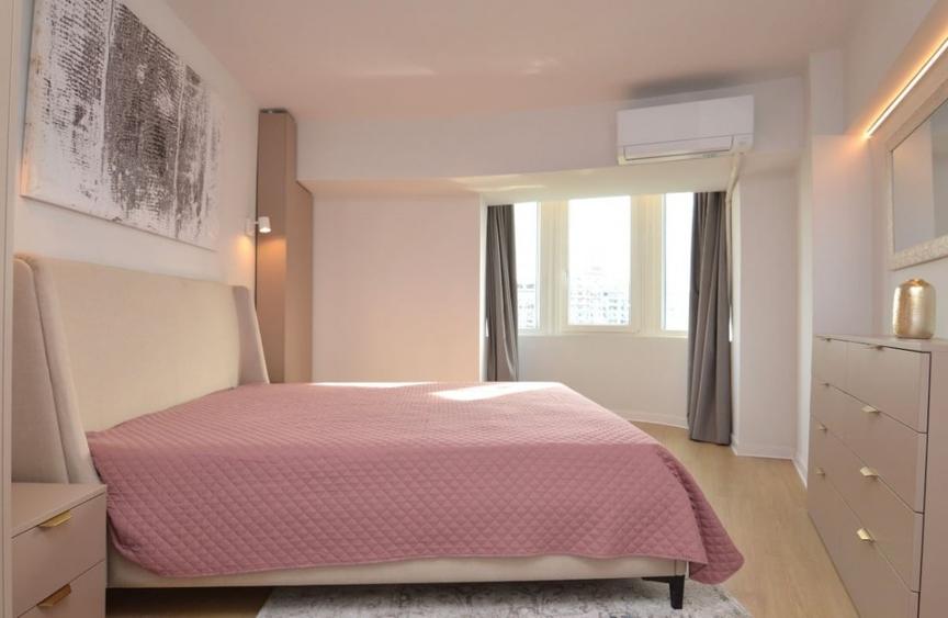 Apartament cu 3 camere decomandat, mobilat în Unirii