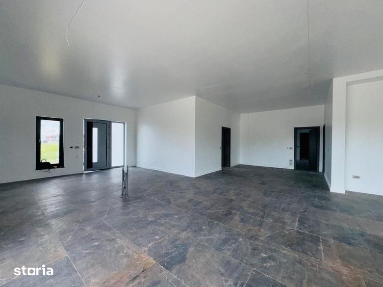 Casă cu 4 camere cu Teren 1680 Mp în 6 Vânători