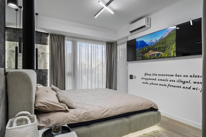 Penthouse cu 4 camere în P-ța Unirii