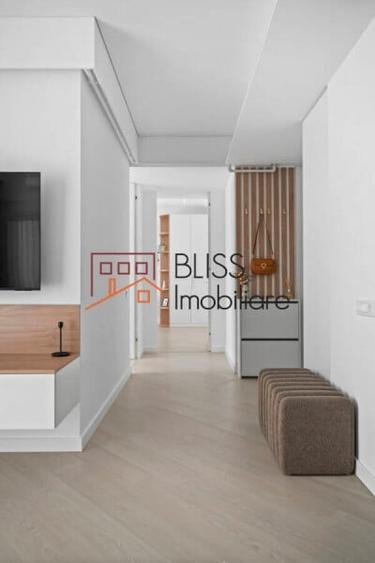 Apartament cu 3 camere decomandat în Pipera