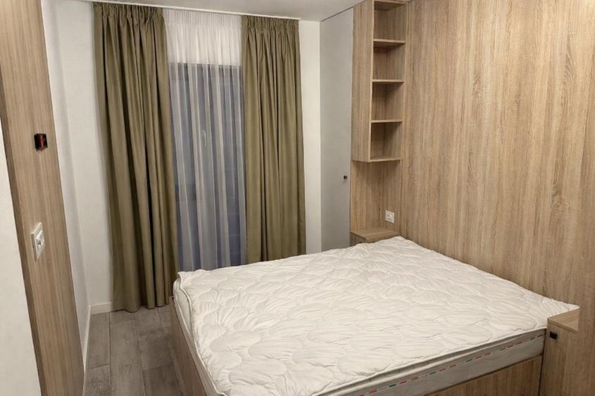 Apartament cu 3 camere, mobilat în Străulești